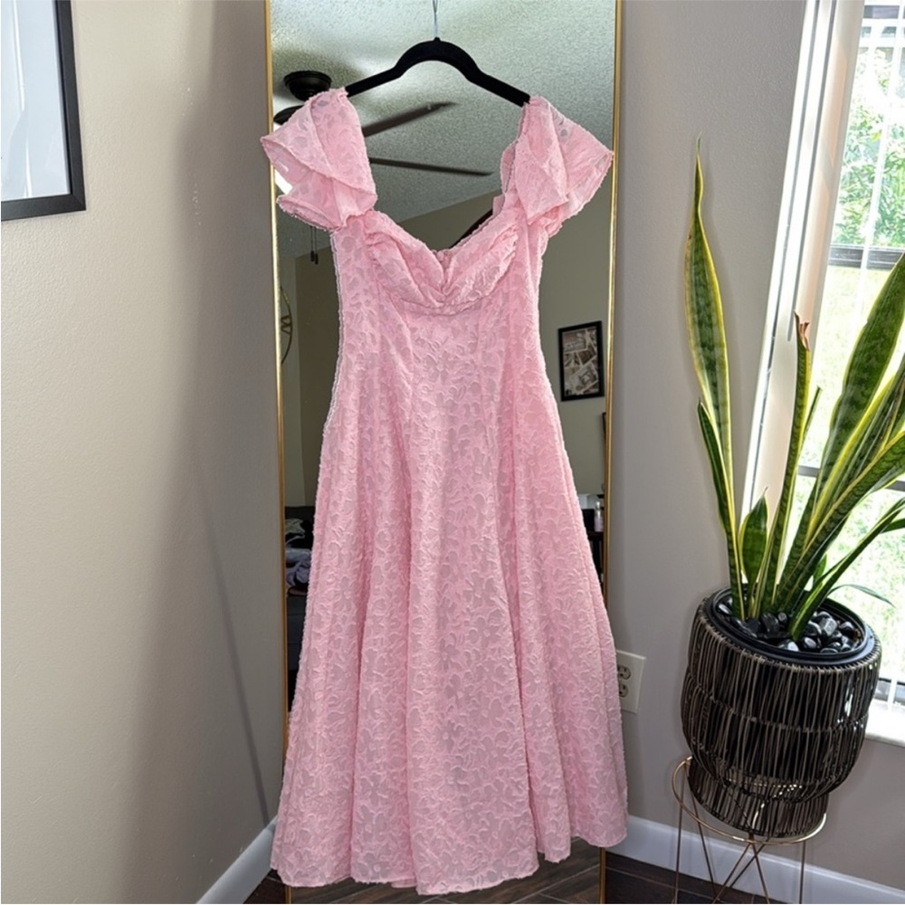 HOUSE OF CB 'Emma' Perfectly Pink Floral Jacquard Midi Dress NWOT - Picture 5 of 8